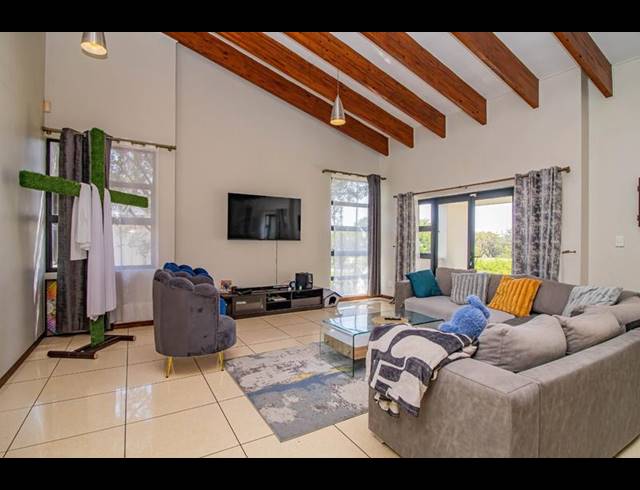 4 BEDROOM HOUSE FOR SALE IN JACKAL CREEK GOLF ESTATE